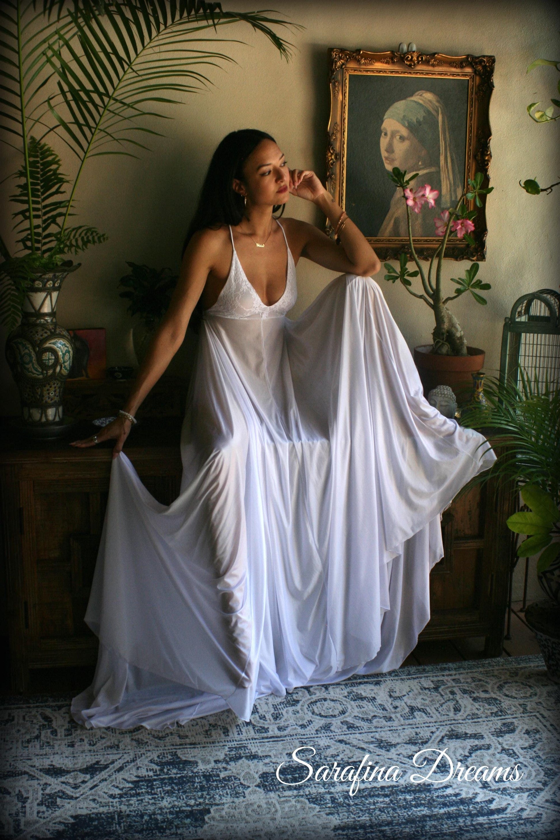 White Bridal Nightgown Backless Wedding Lingerie Bridal Sleepwear Lace Lingerie Nightgown With Train Wedding Nightgown