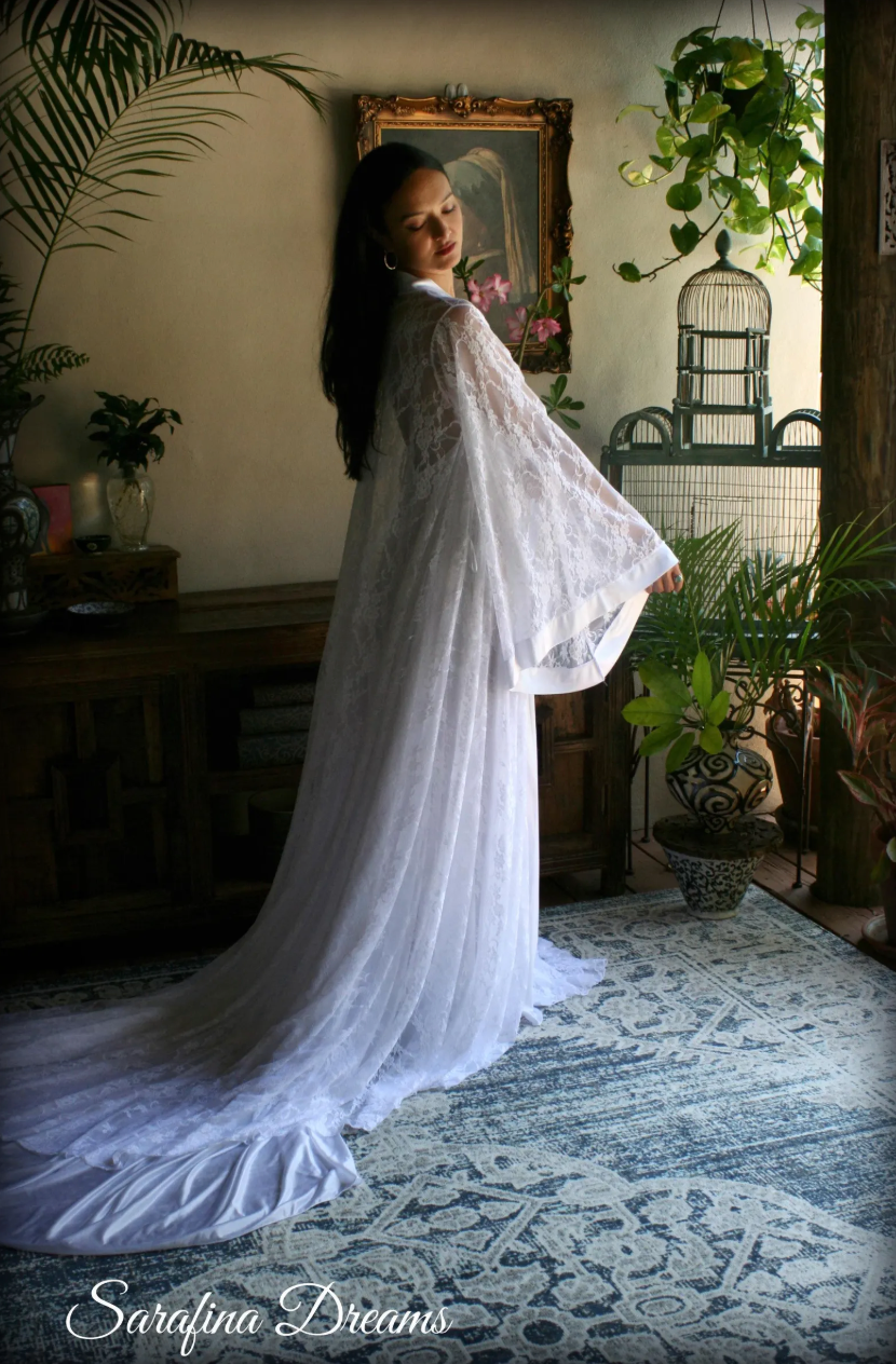 White Lace Bell Sleeve Bridal Robe Trimmed With White Satin with Train